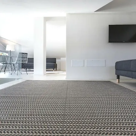 Вилла Raphael Авола