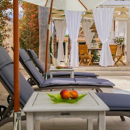 Raphael * Авола