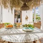 Villa Raphael *