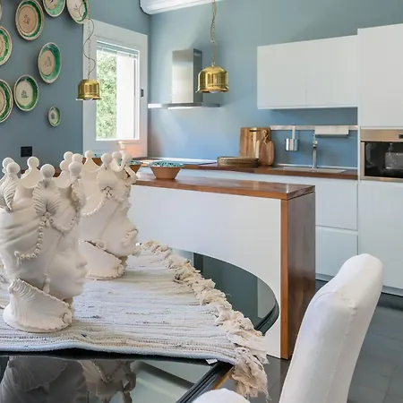Villa Raphael