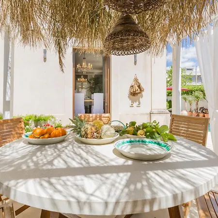 Villa Raphael *