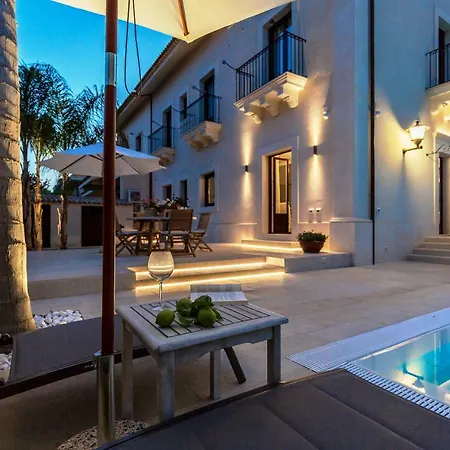 Villa Raphael *